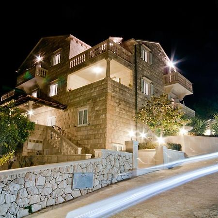Apartments Barba Petra Dvori Sumartin Exterior foto